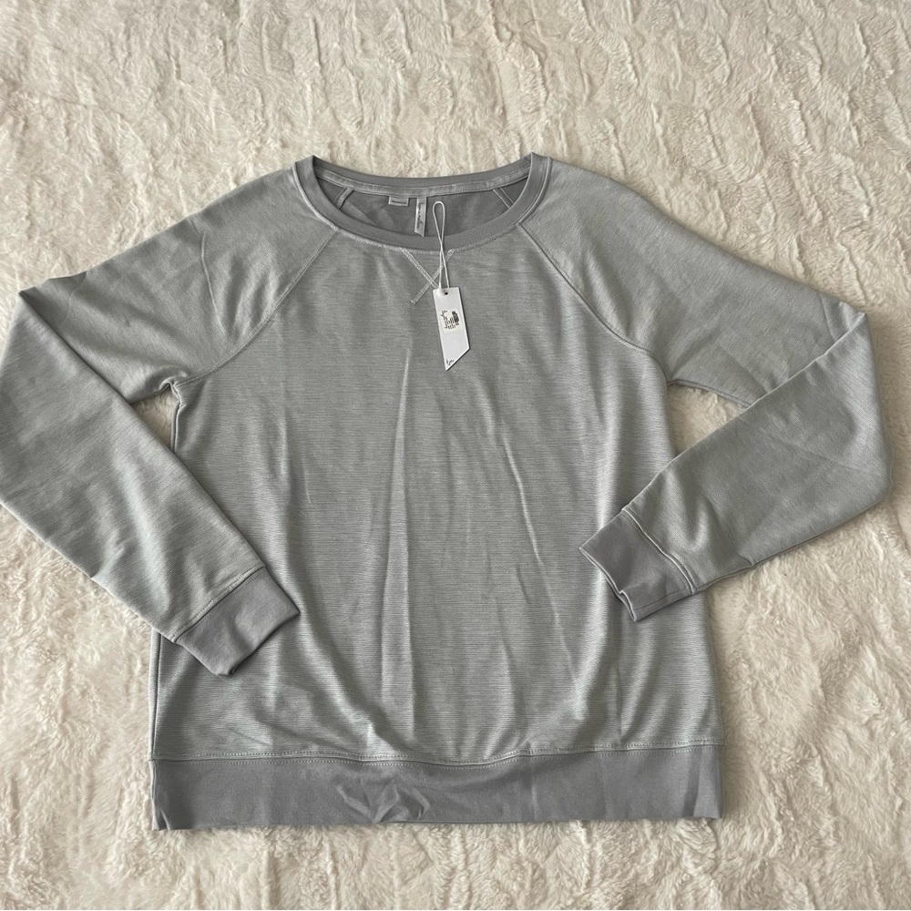 Travis Mathew Lounge Top